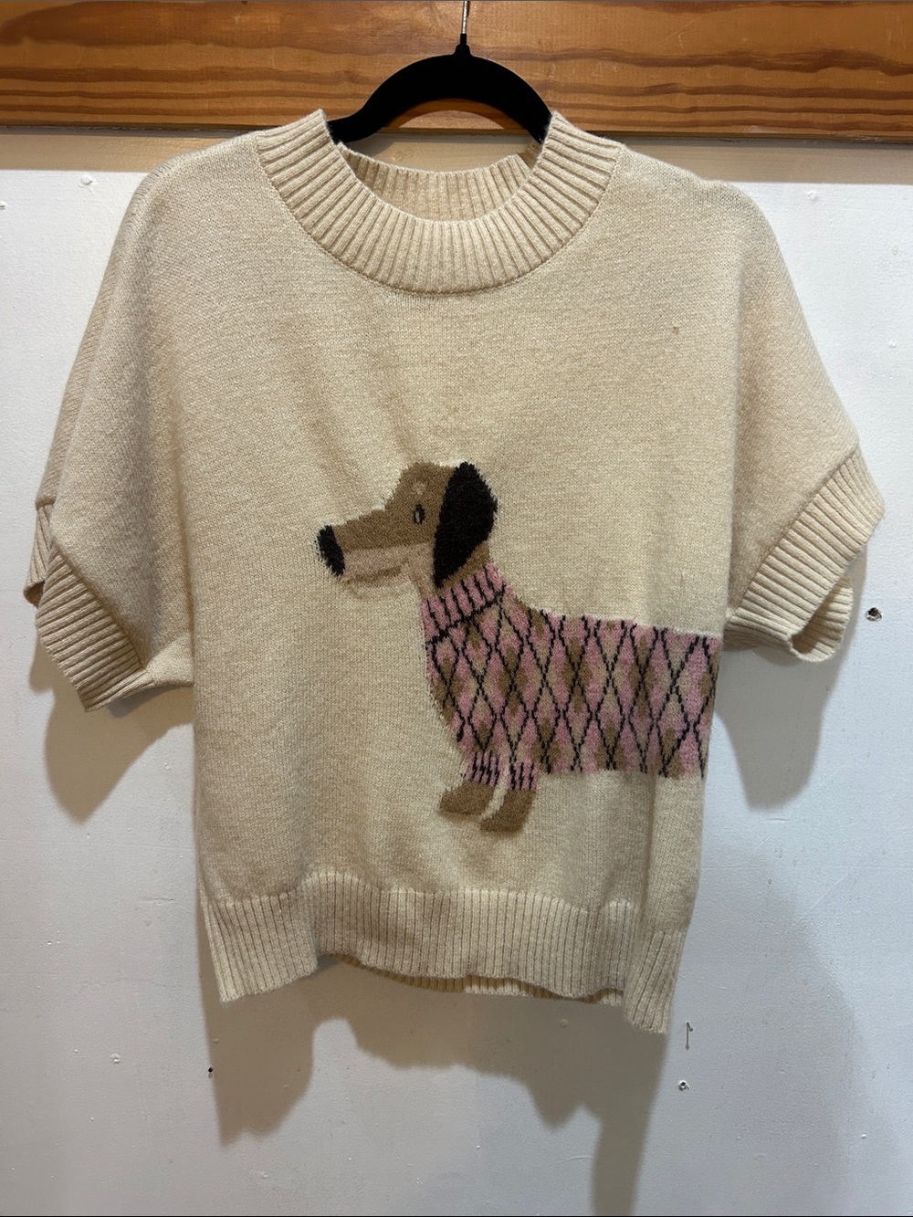 Very J Short-Sleeve Sweater in Oatmeal with Dachshund Graphic